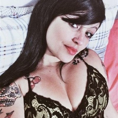 Andressa emo linda tatuada caiu na net pelada