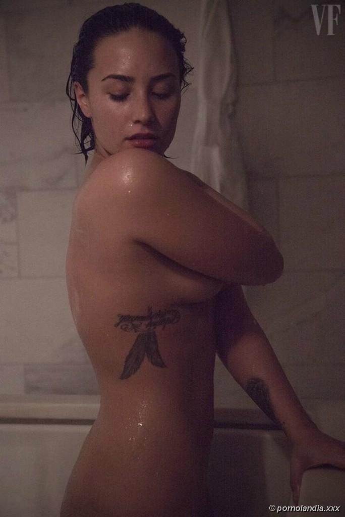 Demi Lovato em Fotos Sexy Pelada Nua Caiu na Net - Foto 10175