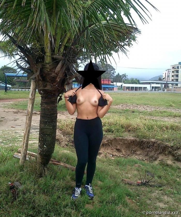 Casada novinha exibida em fotos de putaria - Foto 159497