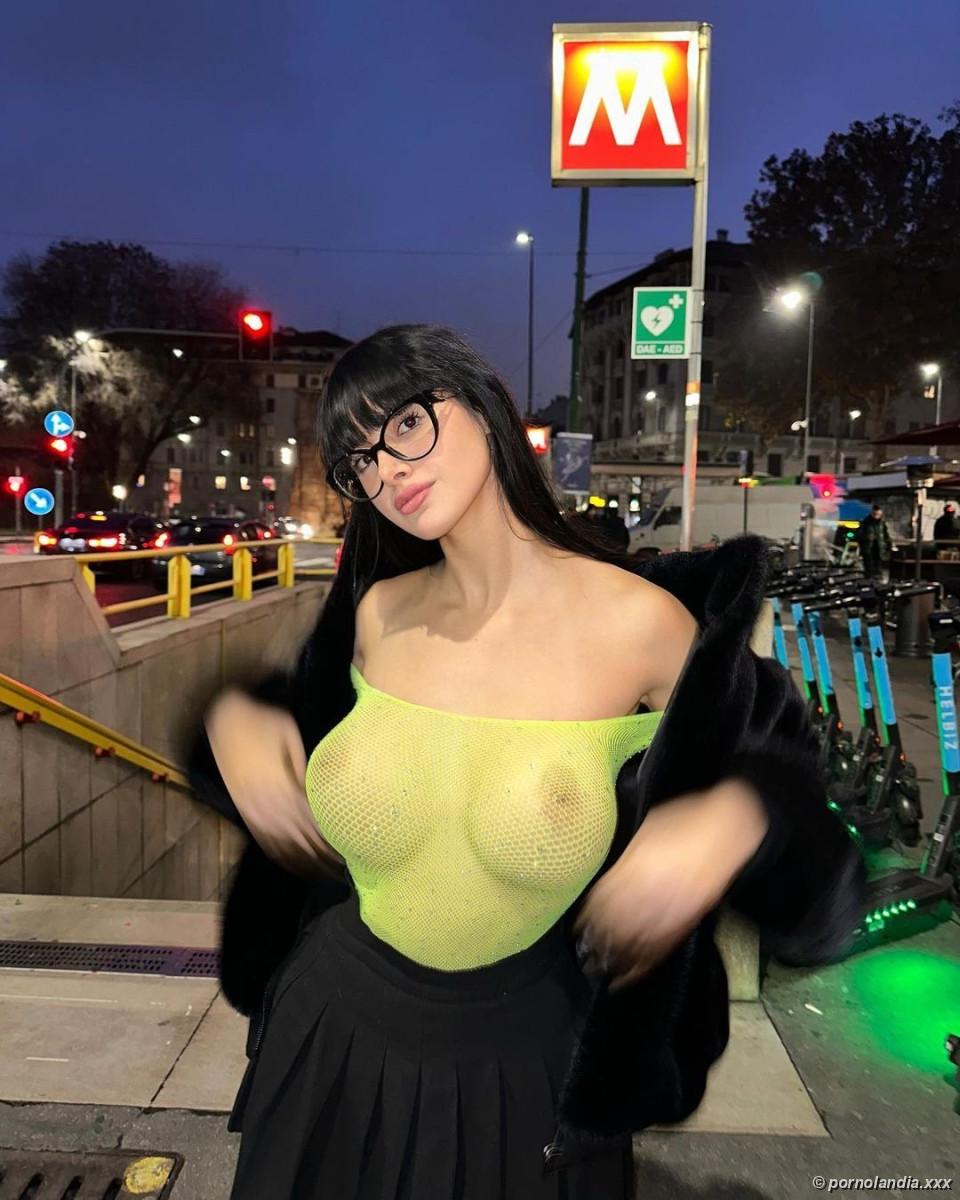 Martina Vismara em nude se exibindo nua - Foto 245851
