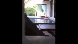 FLAGRA DE TRANSA DE TURISTA NA PISCINA EM COPACABANA VTI 2017